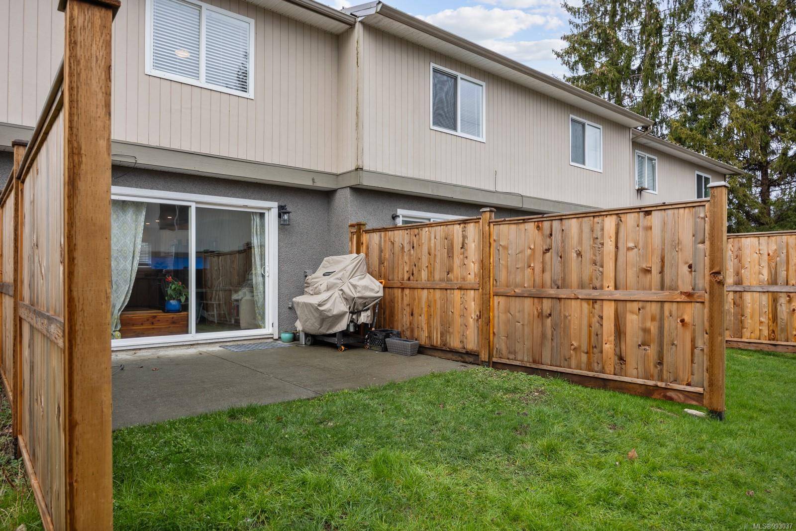 Courtenay, BC V9N 6C1,1720 13th St #5