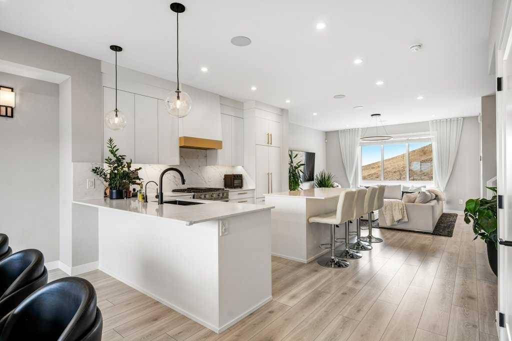 Calgary, AB T3H 6C7,3096 85 ST SW