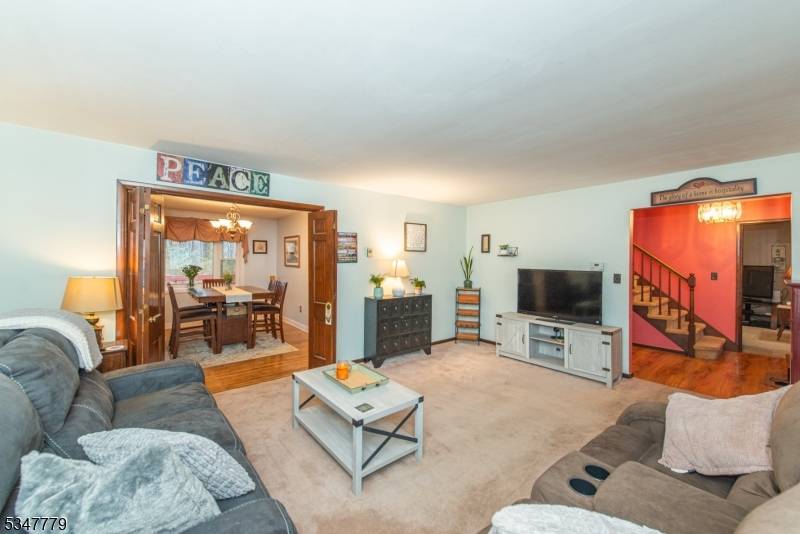 Denville Twp., NJ 07834,18 ARLINGTON DRIVE