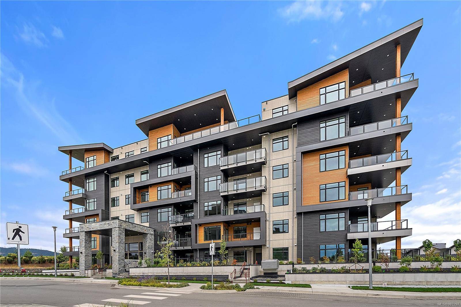 Central Saanich, BC V8M 0B9,2520 Hackett Cres #209