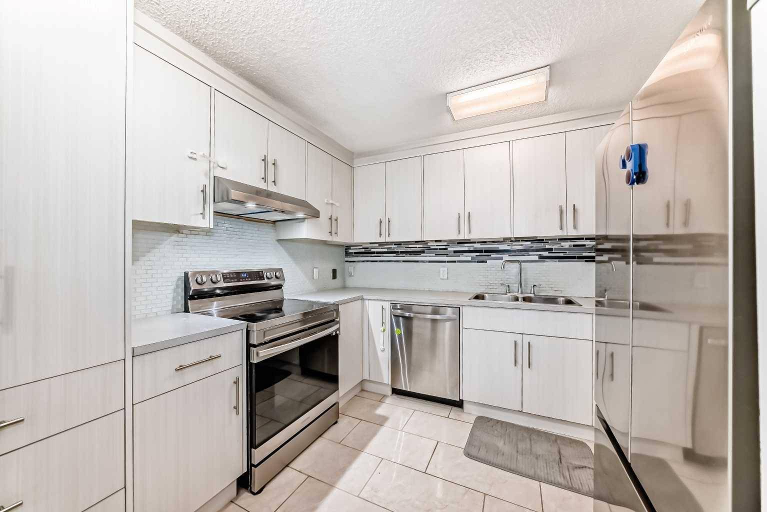 Calgary, AB T3J1E1,1155 Falconridge DR NE #87