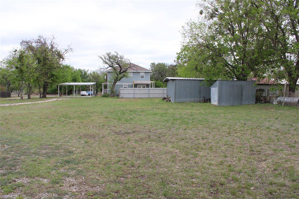 Comanche, TX 76442,1003 S Pearl Street