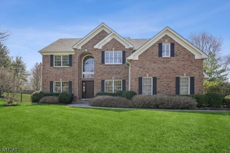 Mendham Twp., NJ 07945,1 Cooper Rd