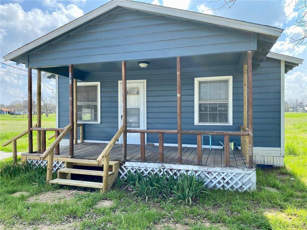 Bremond, TX 76629,301 E Lamar Street