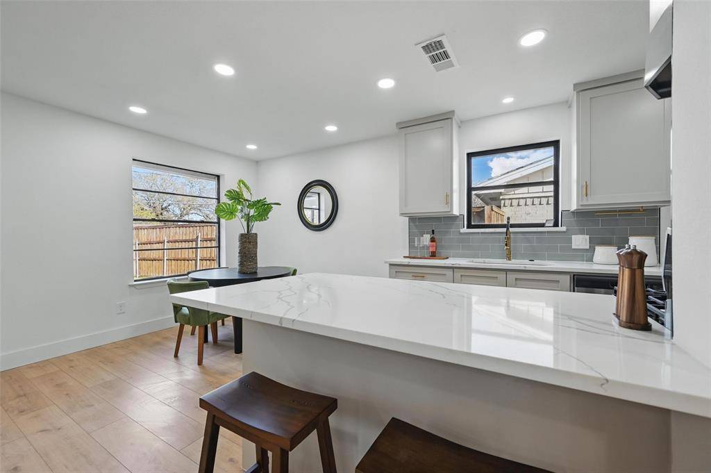 Arlington, TX 76015,2602 Aberdeen Drive