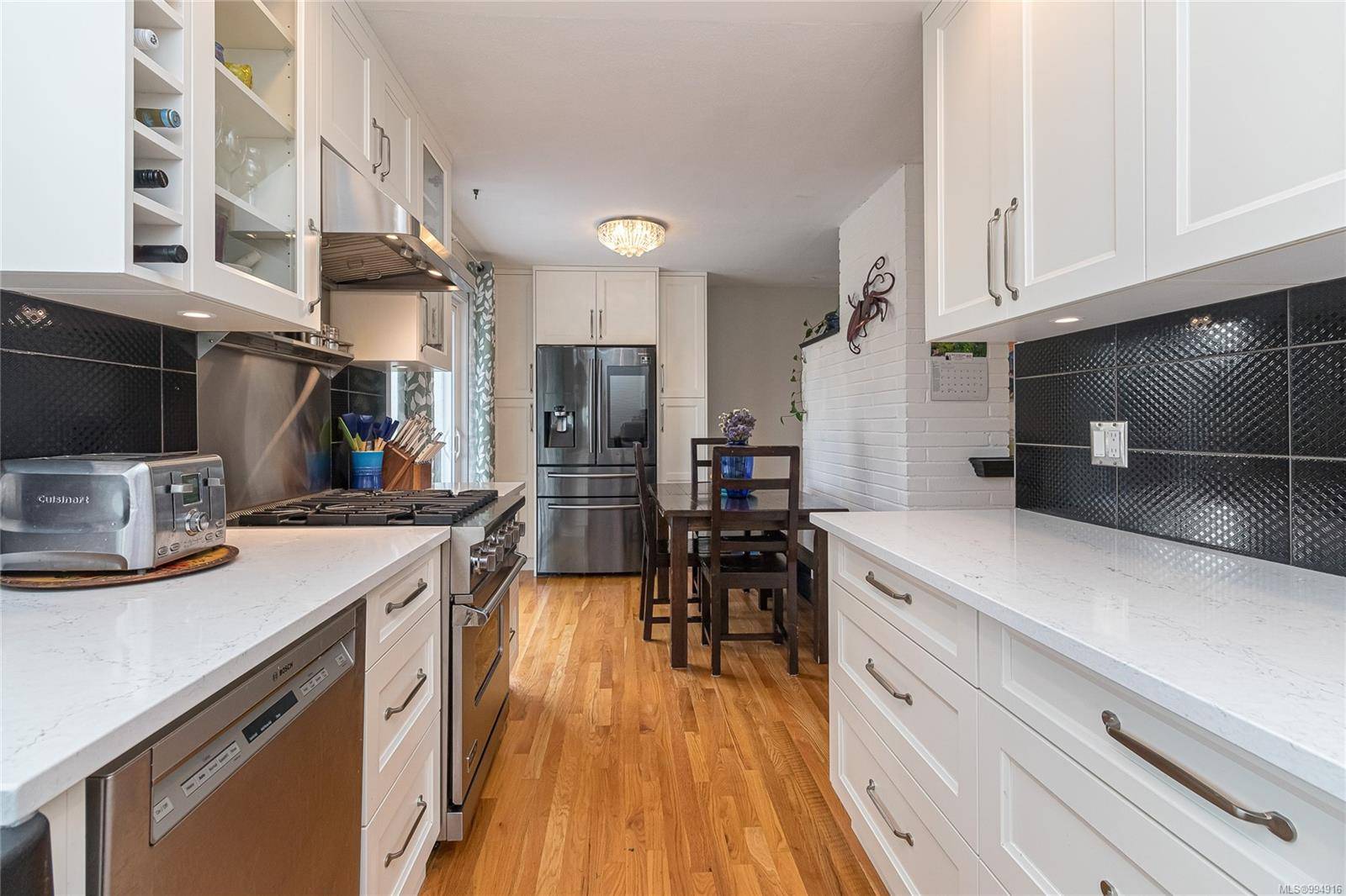 Saanich, BC V8X 3M4,1051 McBriar Ave