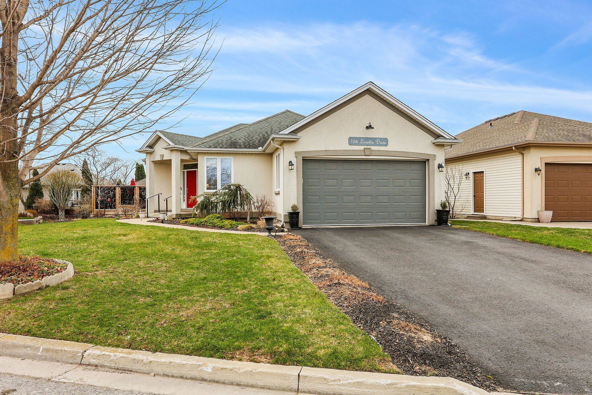 Niagara-on-the-lake, ON L0S 1T0,134 Loretta DR