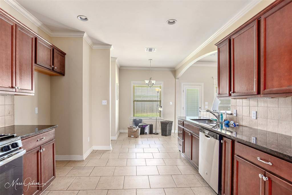 Haughton, LA 71037,233 Sedgewick Avenue