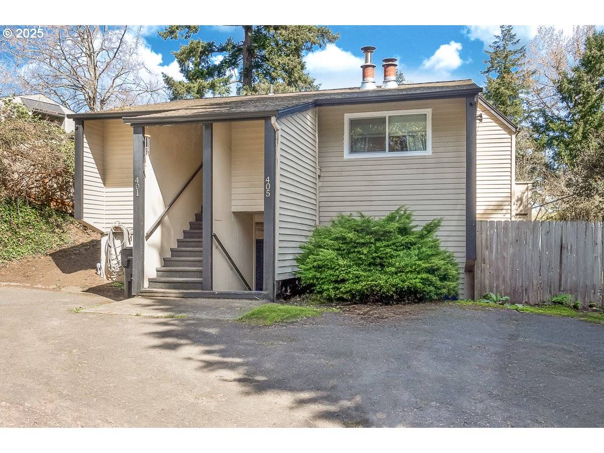 Oregon City, OR 97045,401 LINN AVE