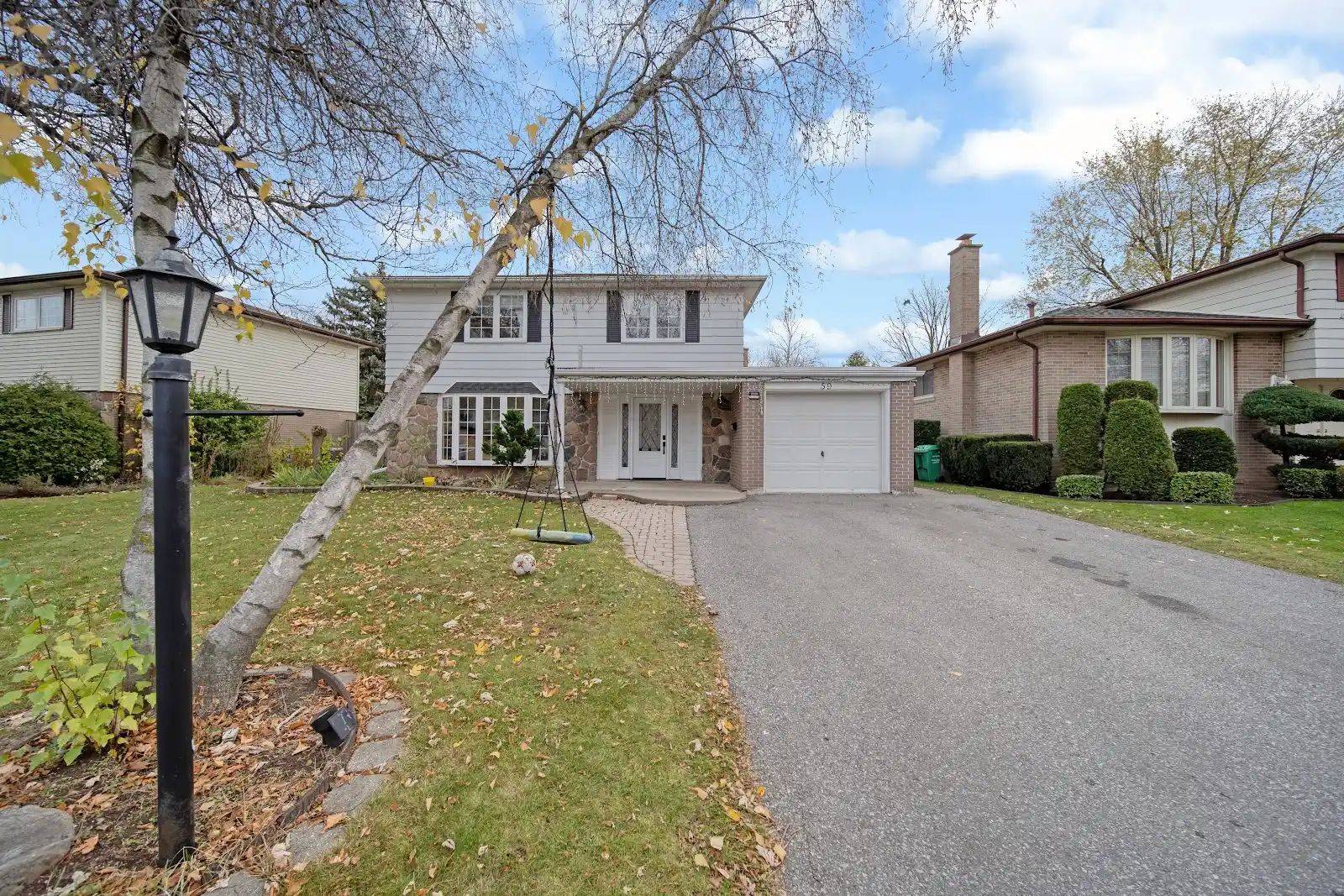 Brampton, ON L6W 1G9,59 Roberts CRES S