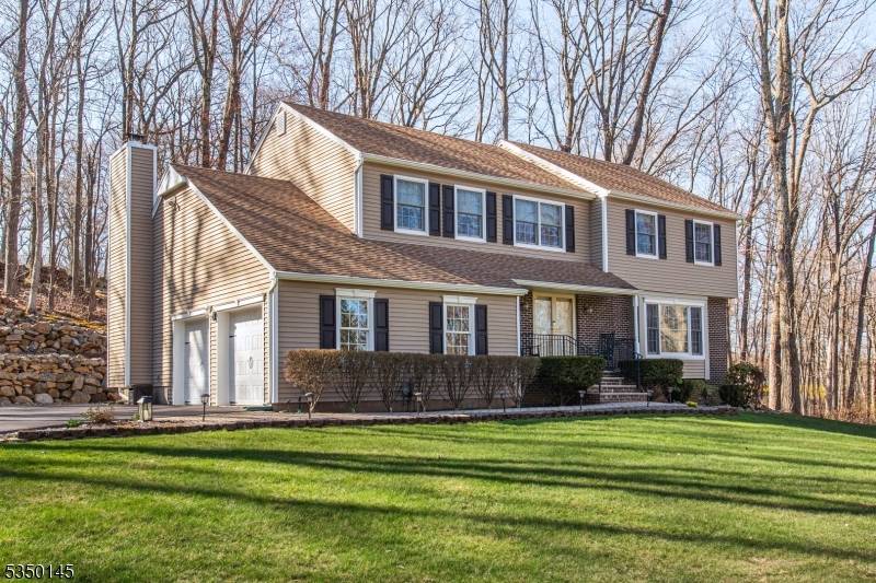 Roxbury Twp., NJ 07836,11 Timberline Dr