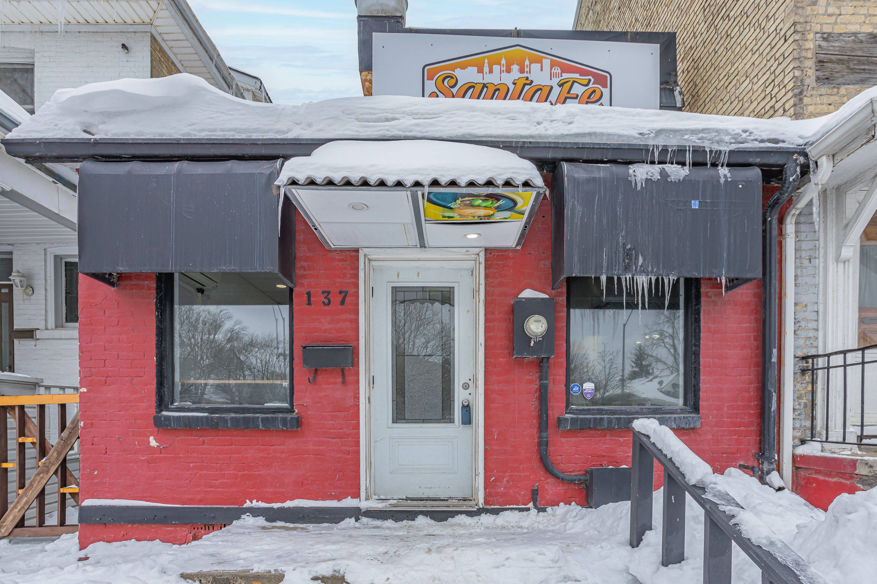 London East, ON N6B 2K7,137 Wellington ST