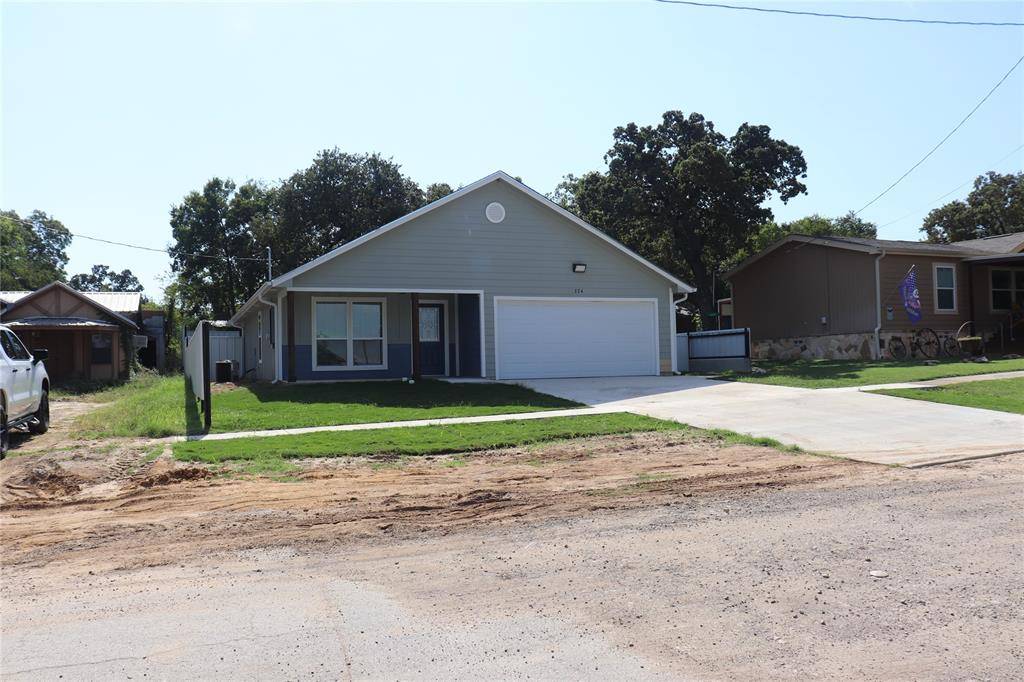 De Leon, TX 76444,324 W Labadie Avenue