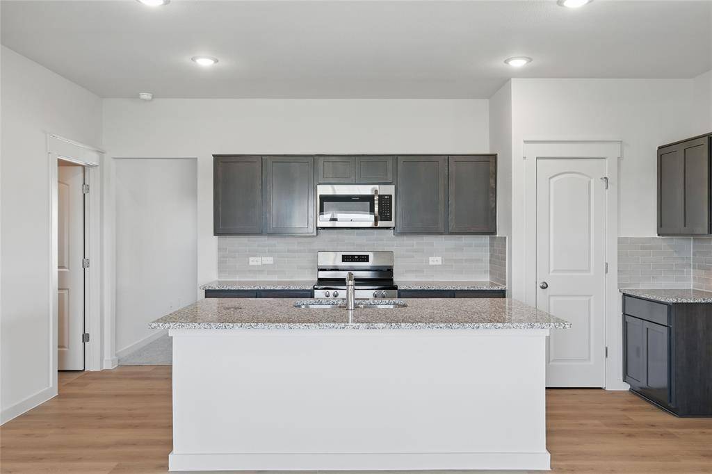 Godley, TX 76044,208 Mercy Street
