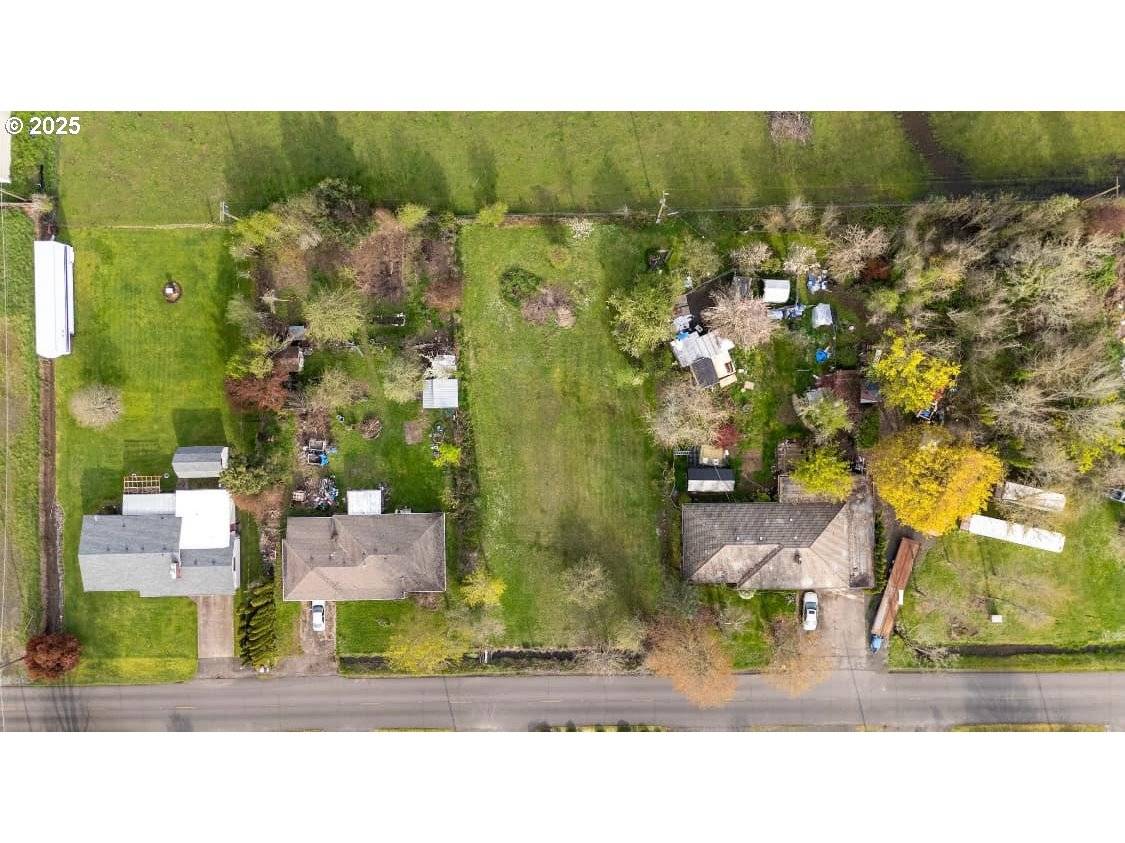 Lebanon, OR 97355,500 View LN