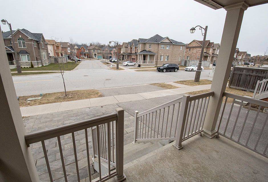 Whitchurch-stouffville, ON L4A 0Y6,26 Hare Farm Gate