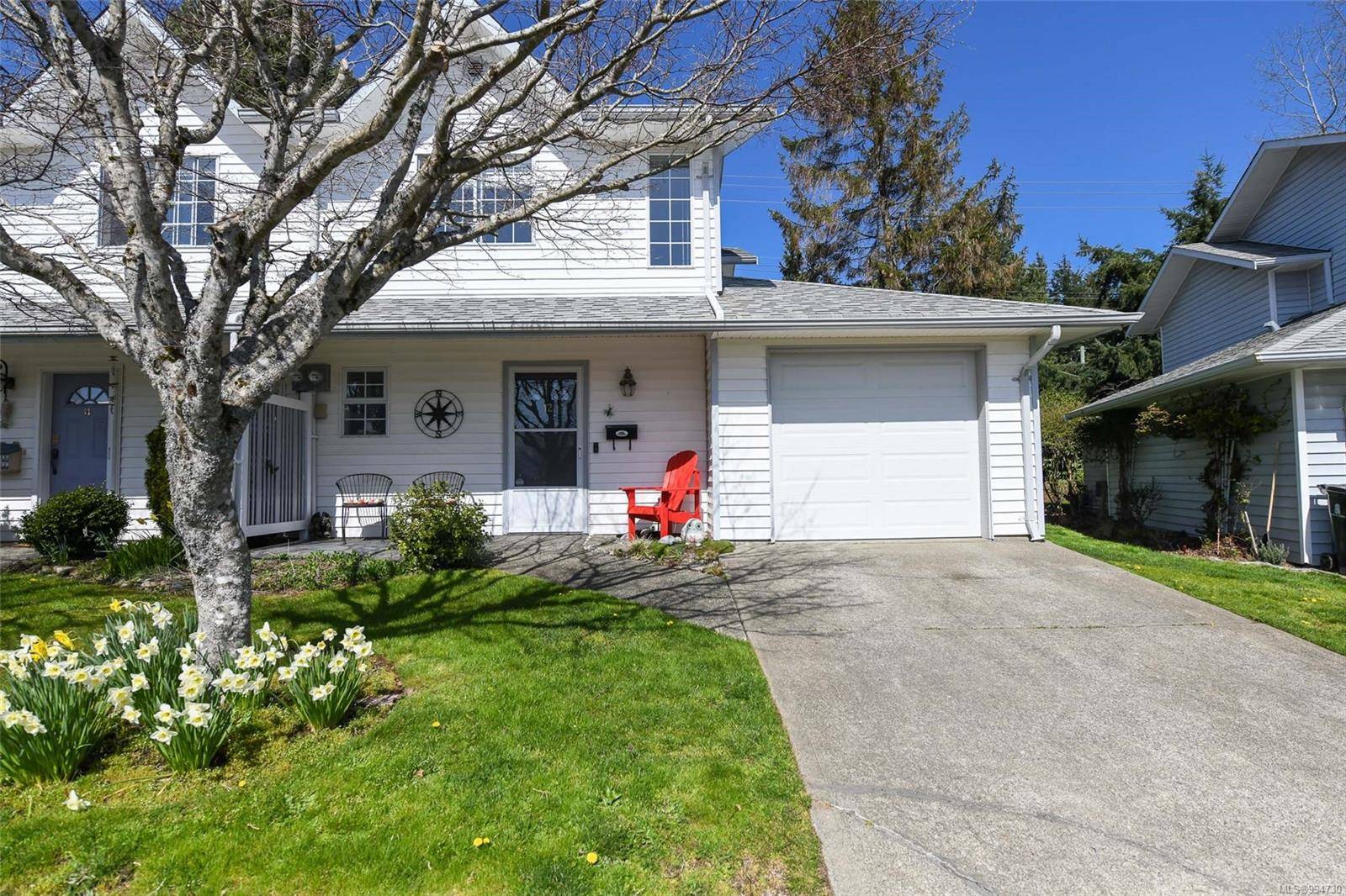 Comox, BC V9M 1C4,2200 Manor Dr #12