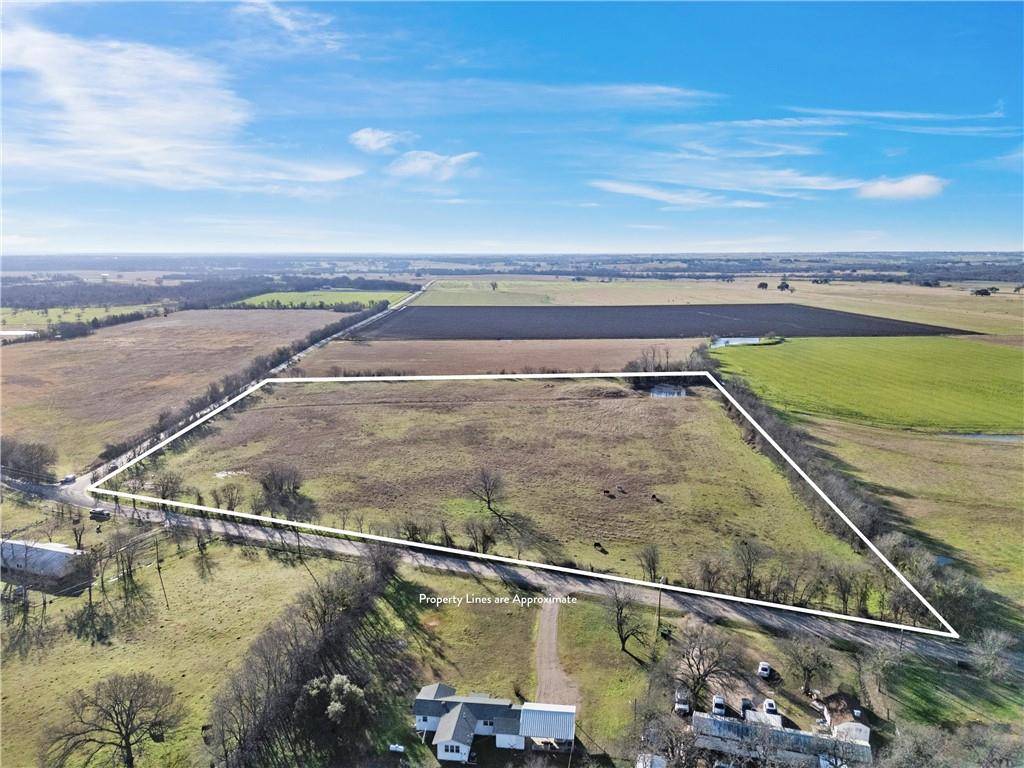 Chilton, TX 76632,602 CR 493