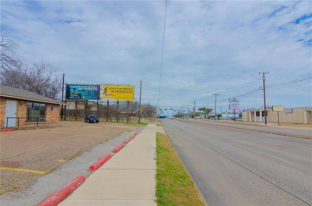 Waco, TX 76707,1723 W Waco Drive