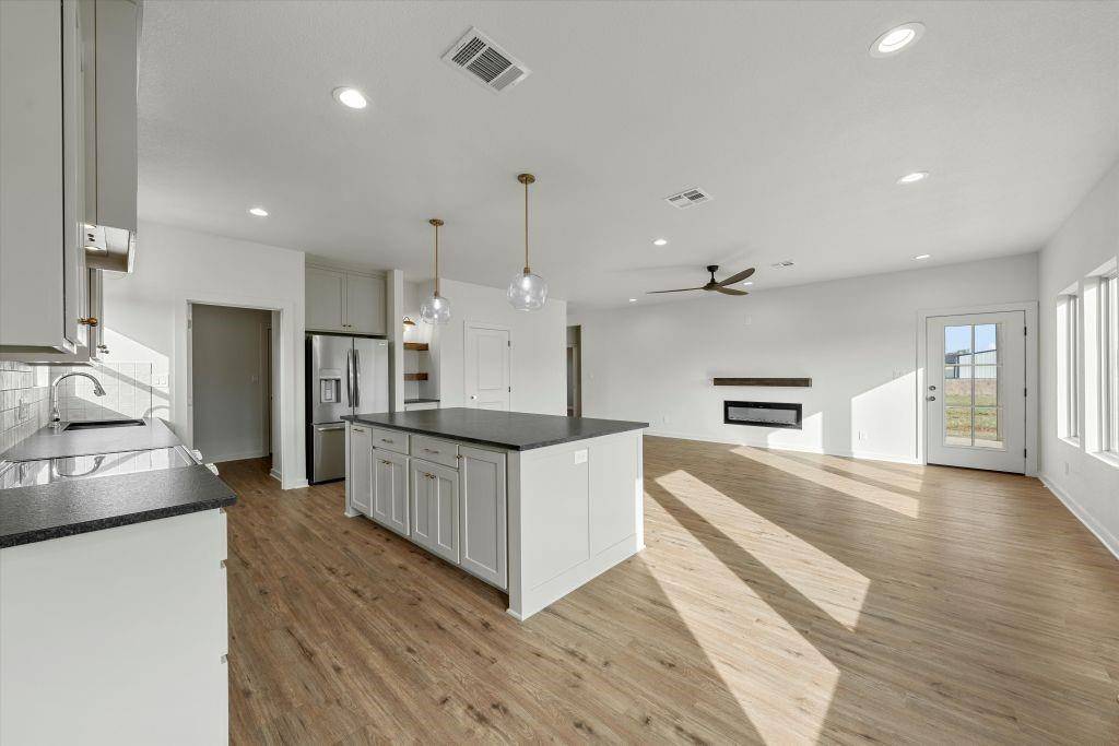 Whitney, TX 76692,226 Stillmeadow Way