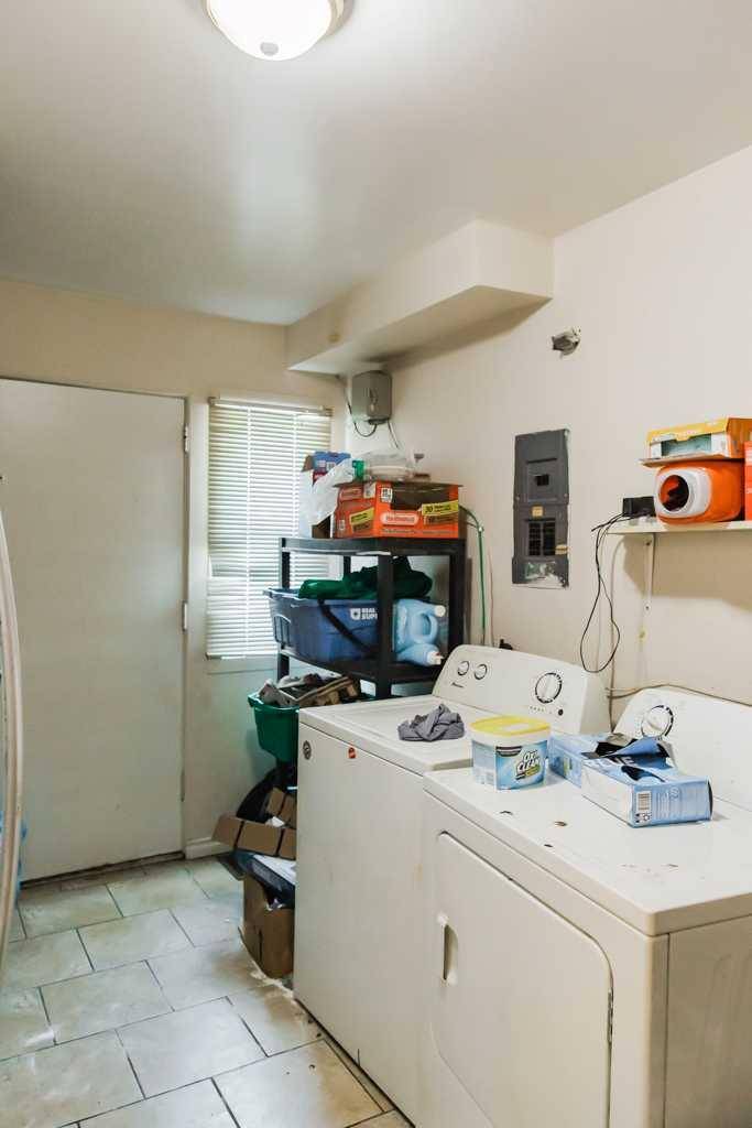 Grande Prairie, AB T8V 1c1,10118 103 AVE