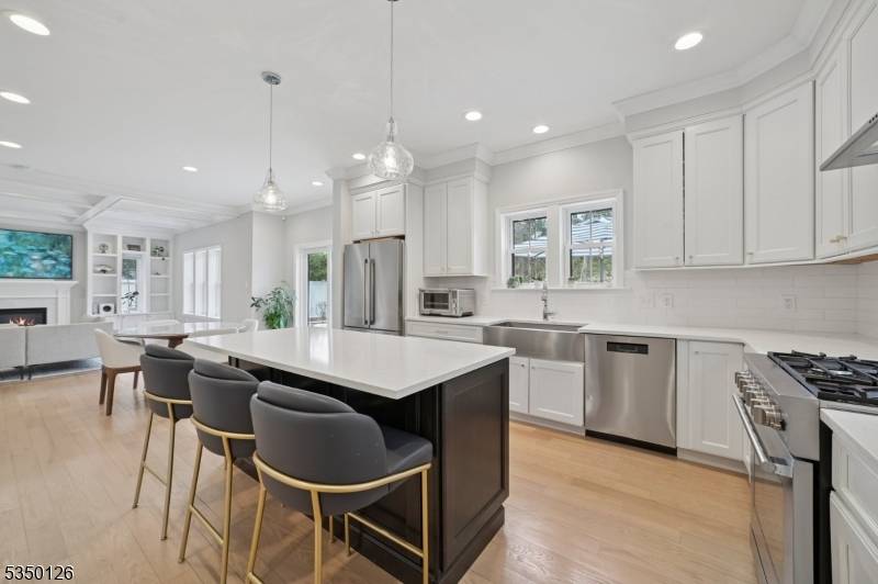 Springfield Twp., NJ 07081,534 Ashwood Rd