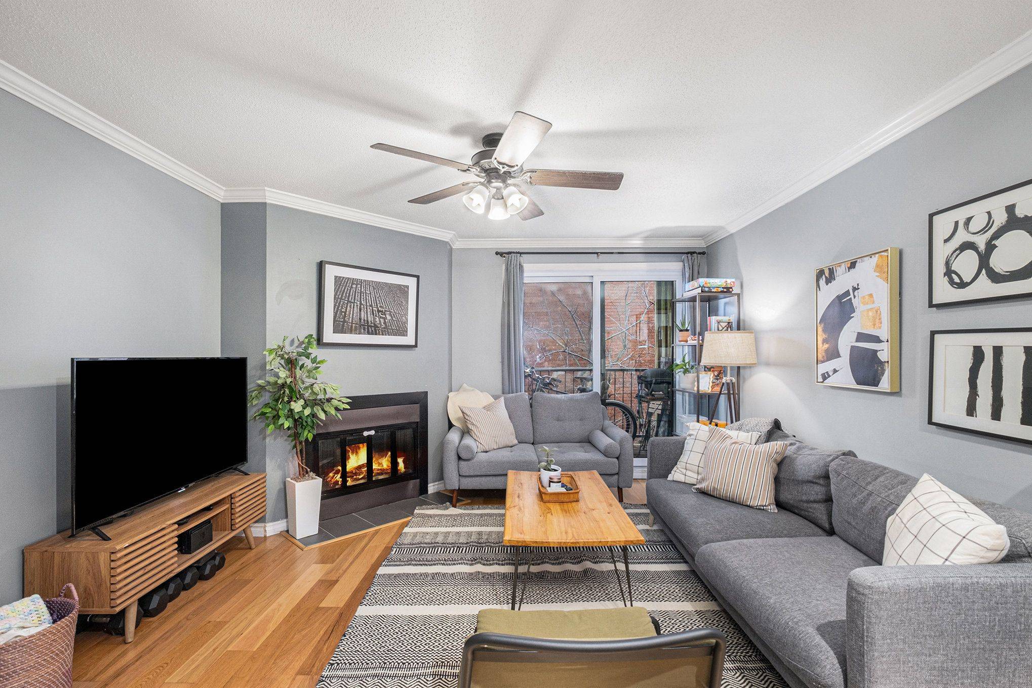 Manor Park - Cardinal Glen And Area, ON K1K 4K2,225 Mart CIR