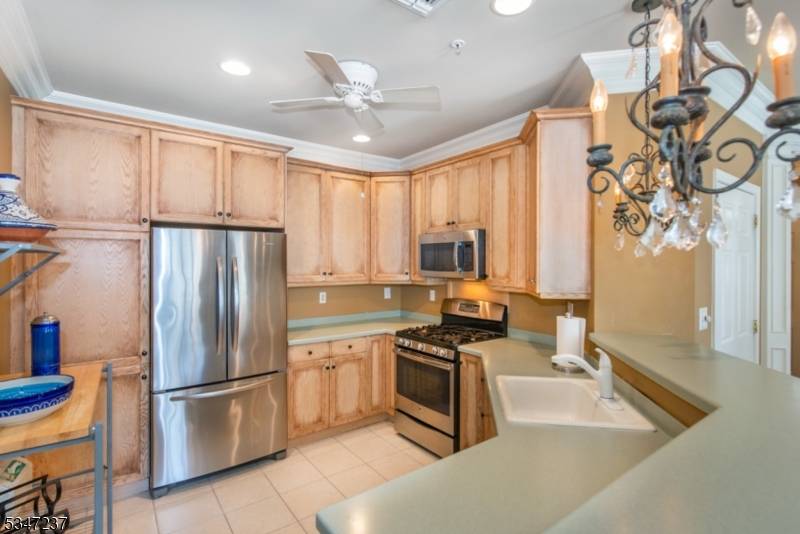 Clifton City, NJ 07013,94 George Russell Way