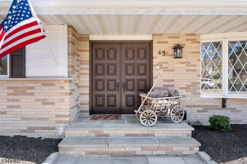 Jefferson Twp., NJ 07438,15 Woodland Dr
