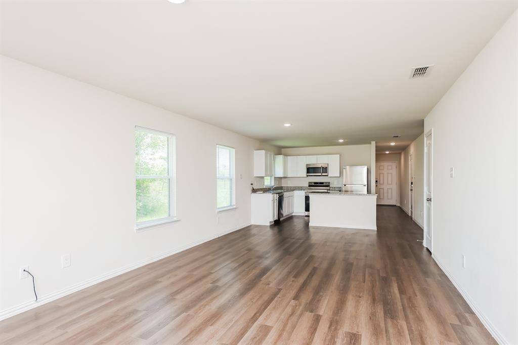 Mabank, TX 75147,433 Shorty Street