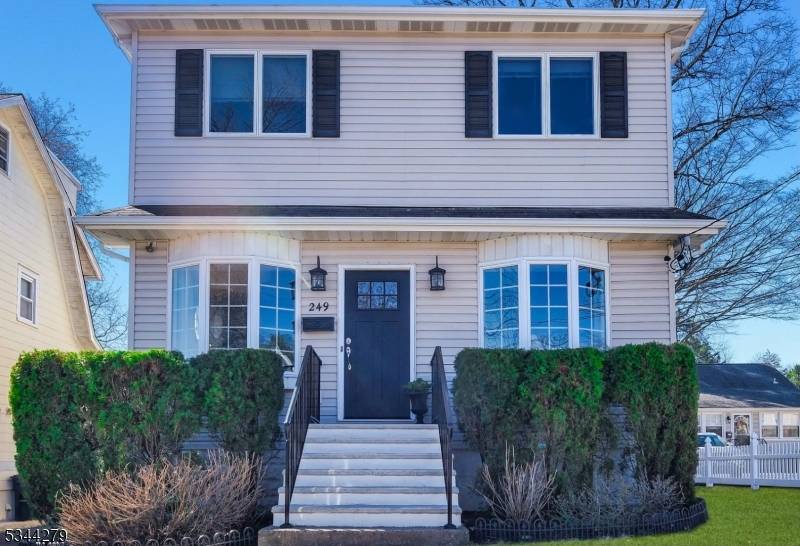 Verona Twp., NJ 07044,249 Linden Ave