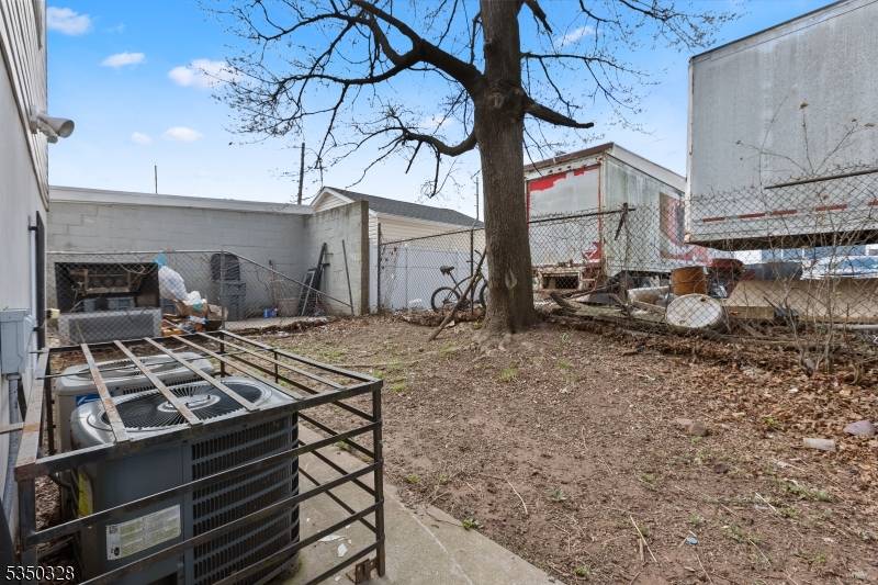 Irvington Twp., NJ 07111,271 Ellis Ave