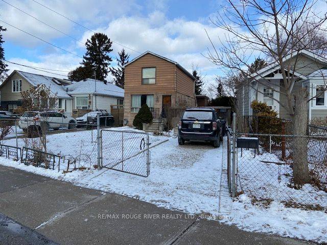 Toronto E03, ON M4C 2X3,23 Westlake CRES