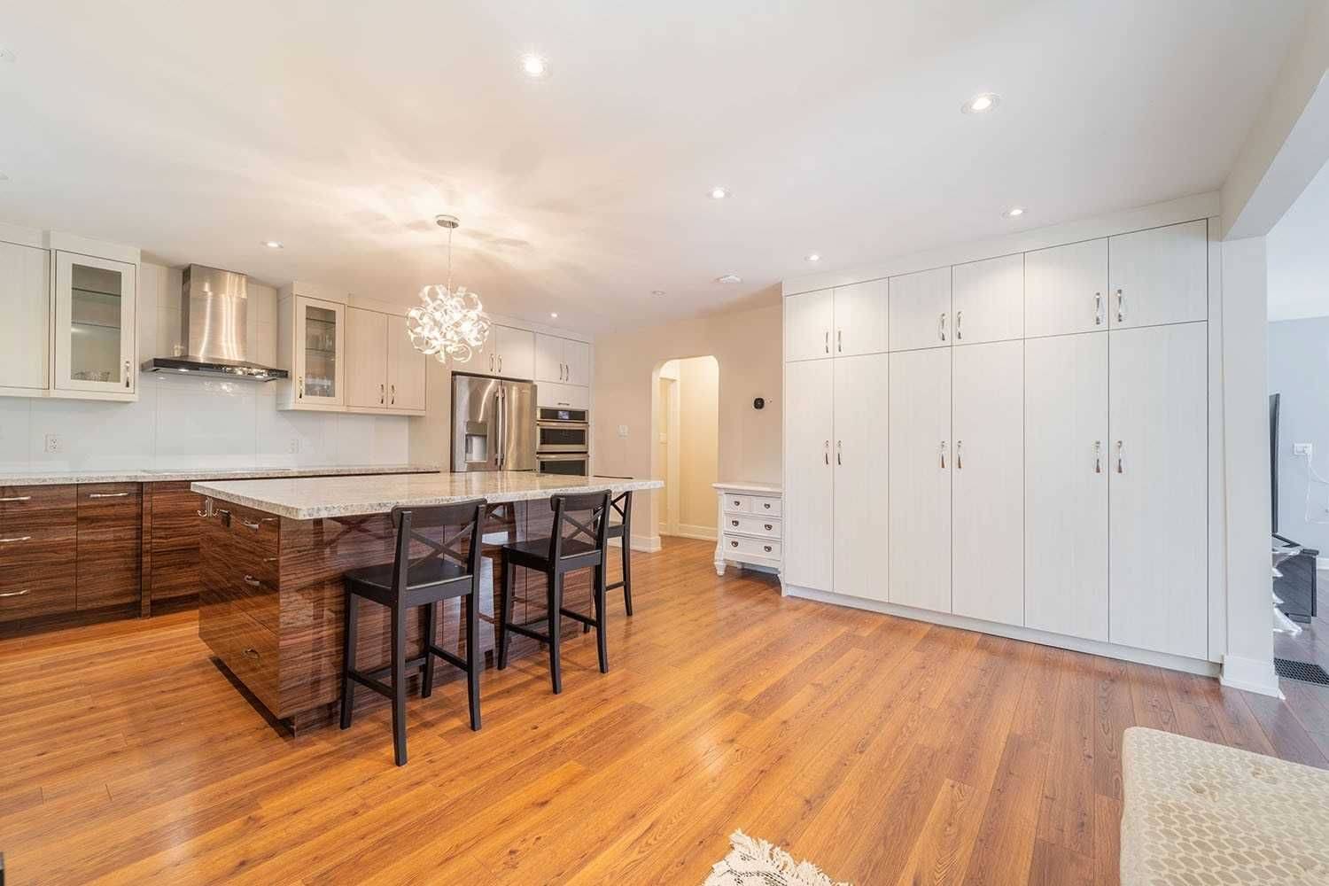 Mississauga, ON L5J 1G1,1730 Sunningdale BND
