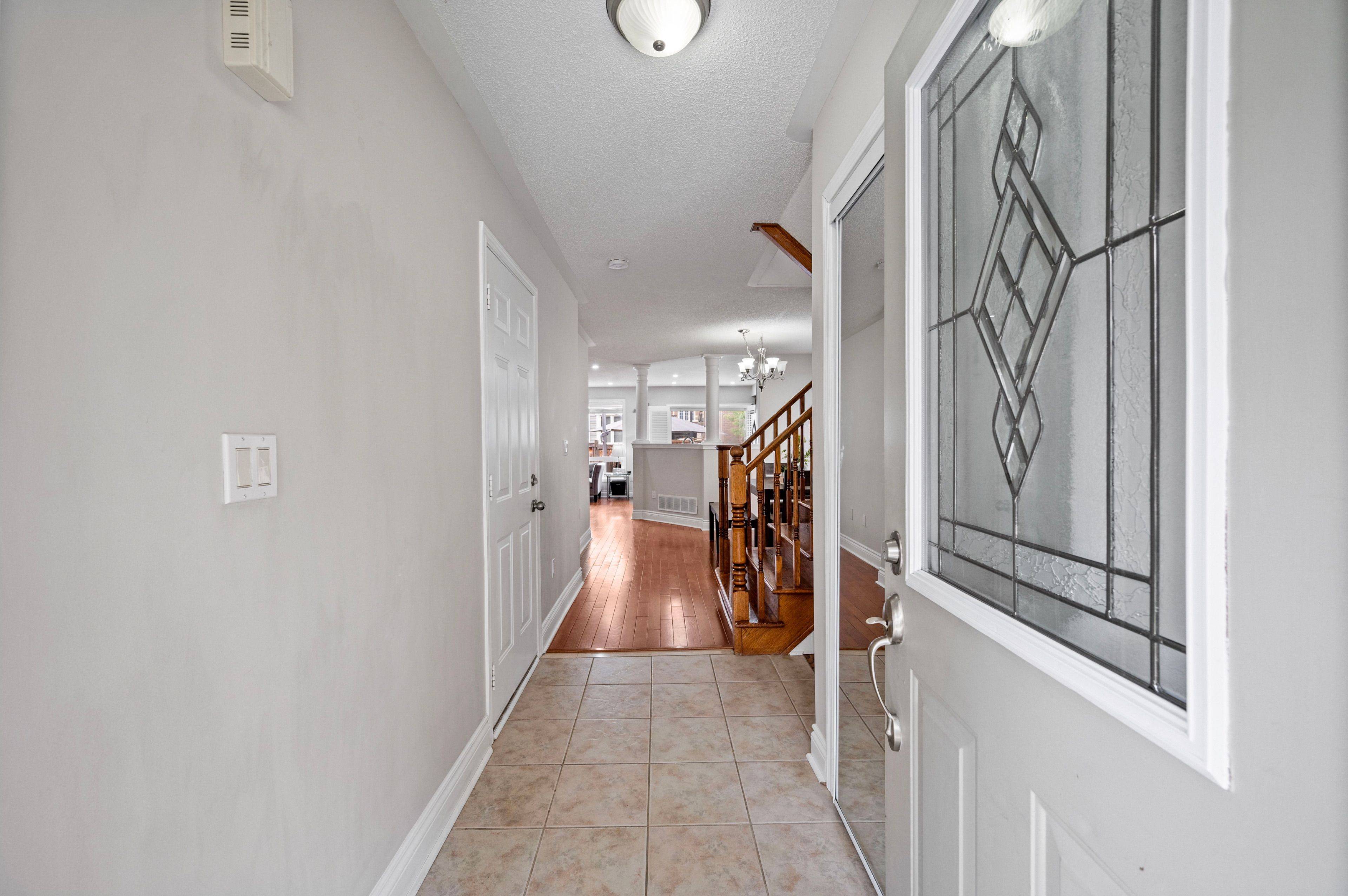 Milton, ON L9T 5L2,352 Baverstock CRES