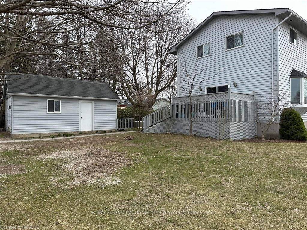 Kincardine, ON N2Z 2X9,247 Broadway ST