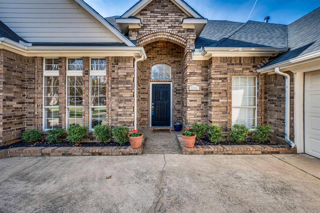 Bedford, TX 76021,2344 Fox Glenn Circle