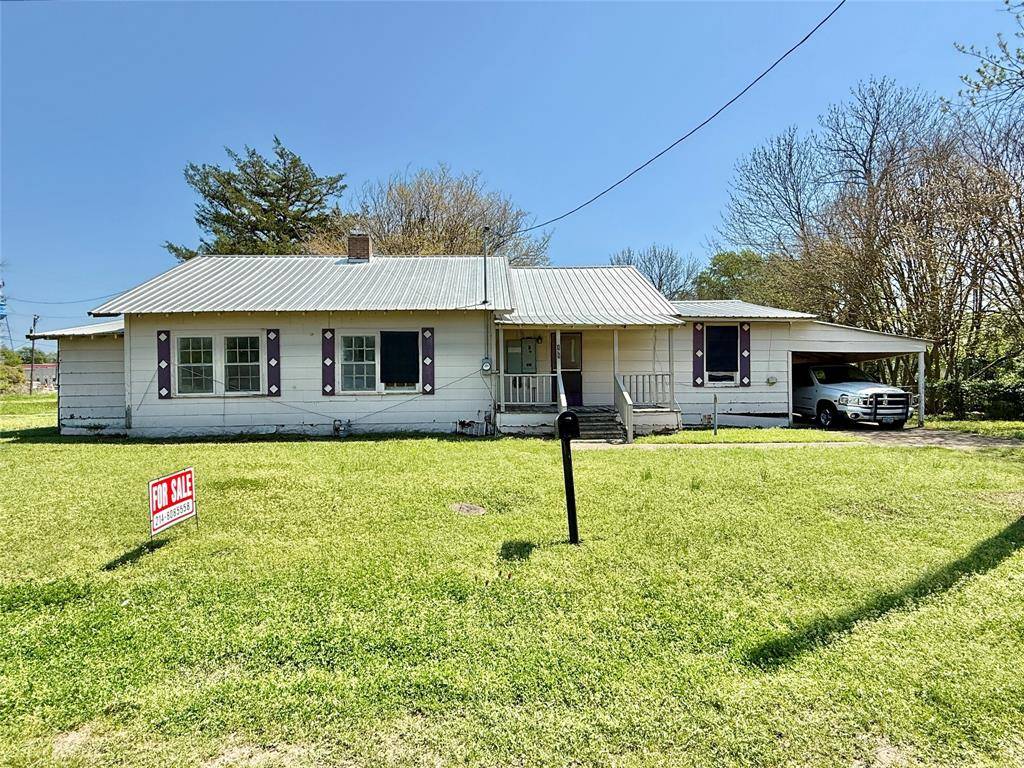 Bogata, TX 75417,195 S Howison