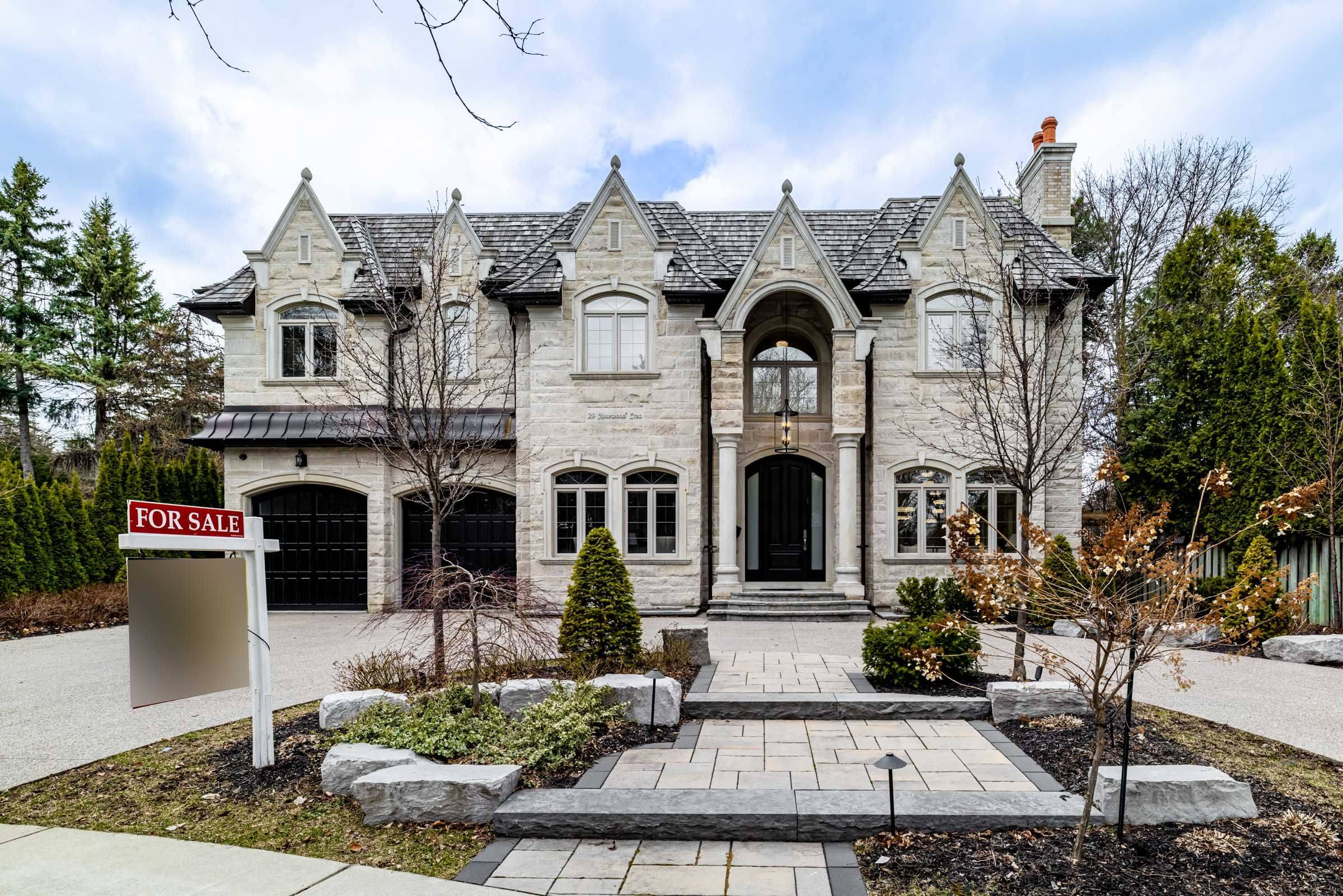 Toronto C12, ON M2L 2C3,29 Junewood CRES