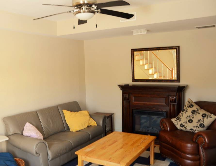 Vanier And Kingsview Park, ON K1L 7S5,261-265 DUROCHER ST