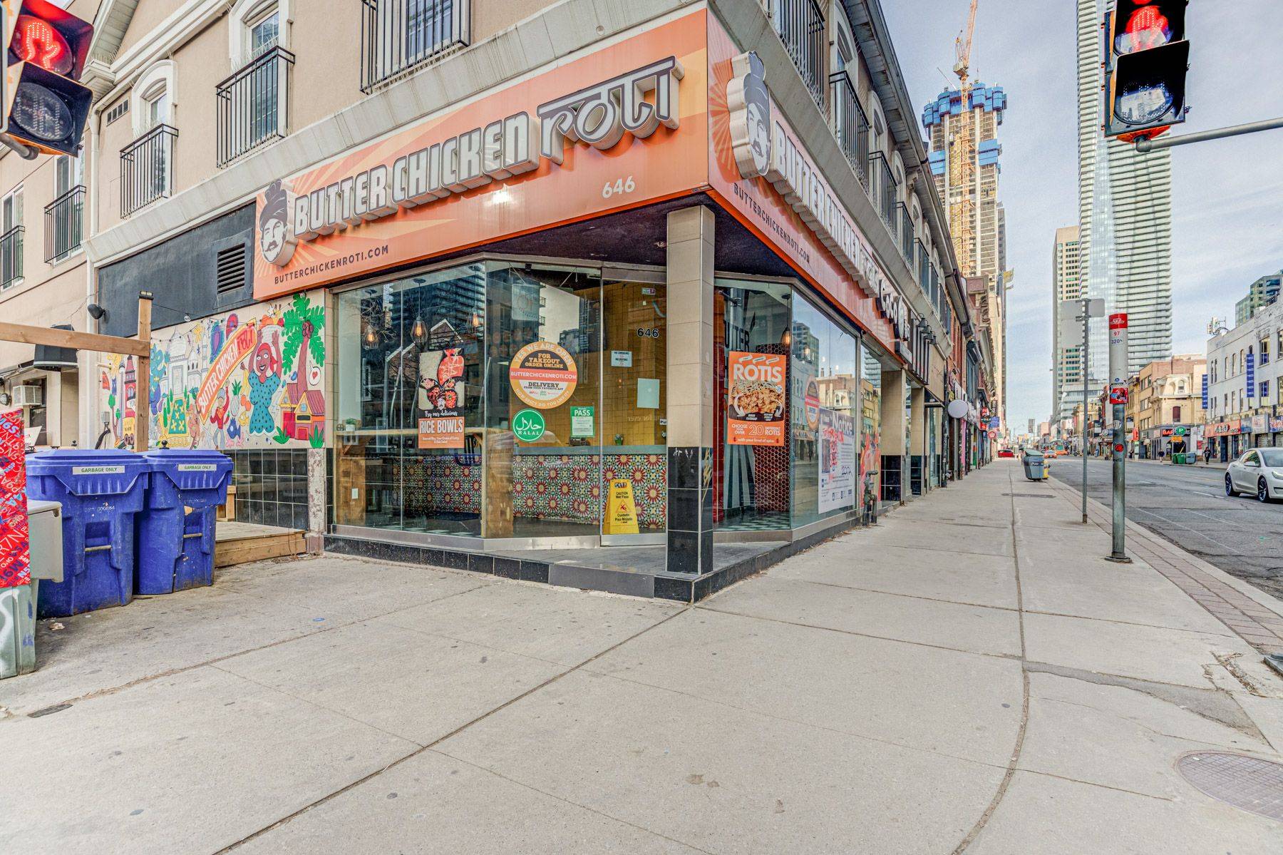 Toronto C01, ON M4Y 2A6,646 Yonge ST
