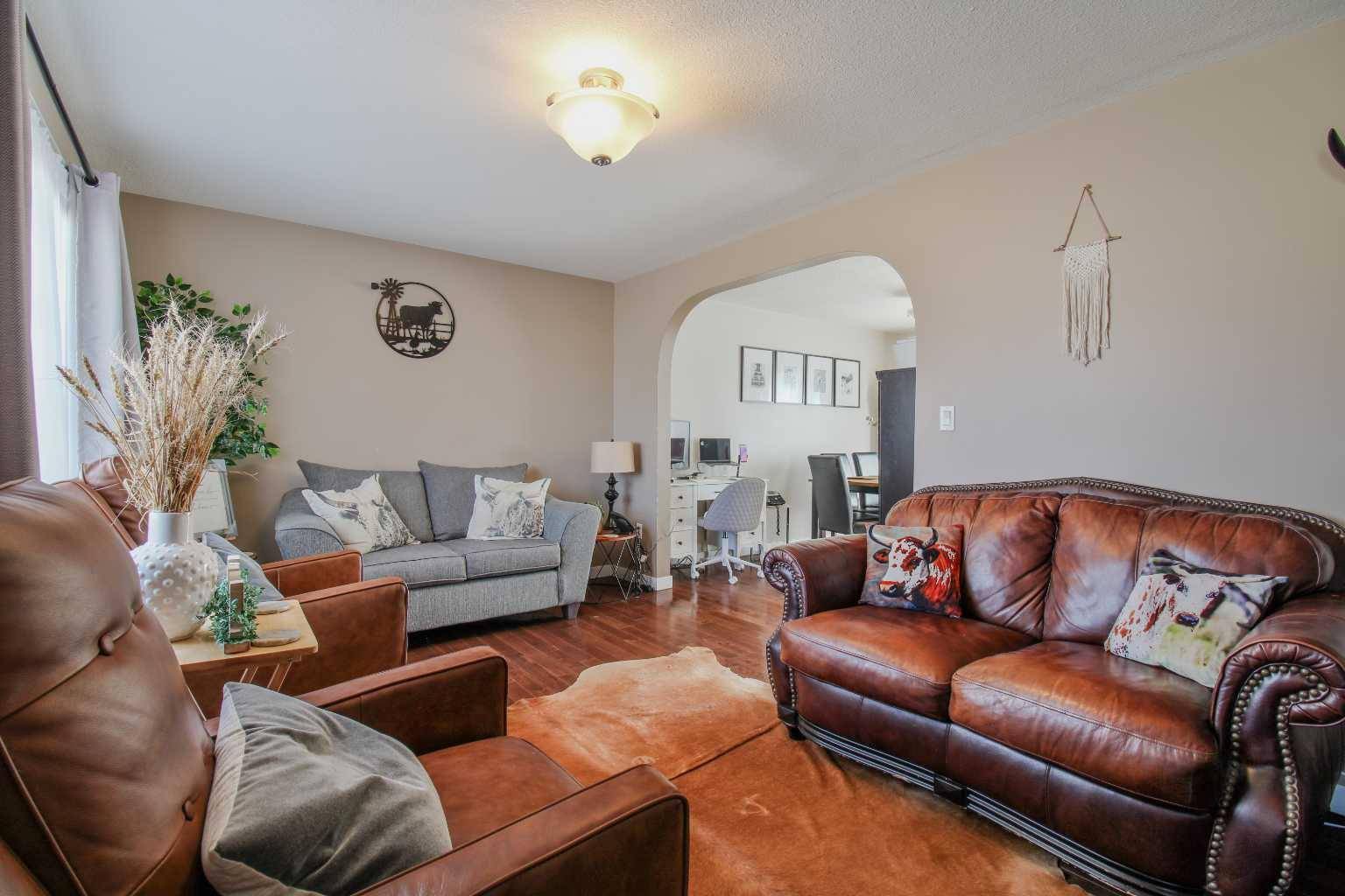 Picture Butte, AB T1K 2A0,565 Rogers AVE