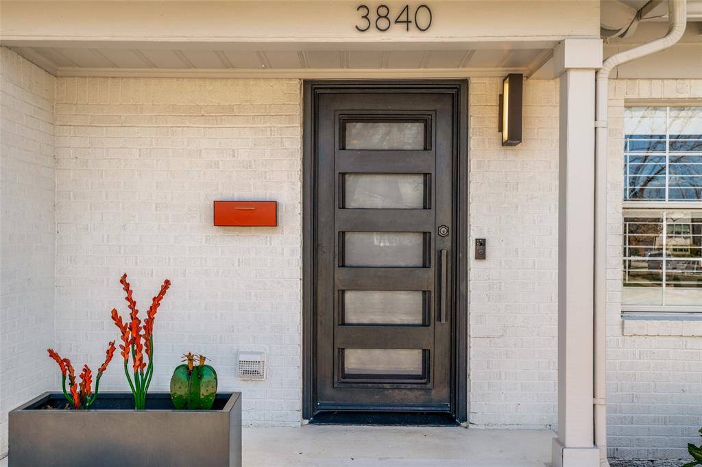 Dallas, TX 75220,3840 Van Ness Lane
