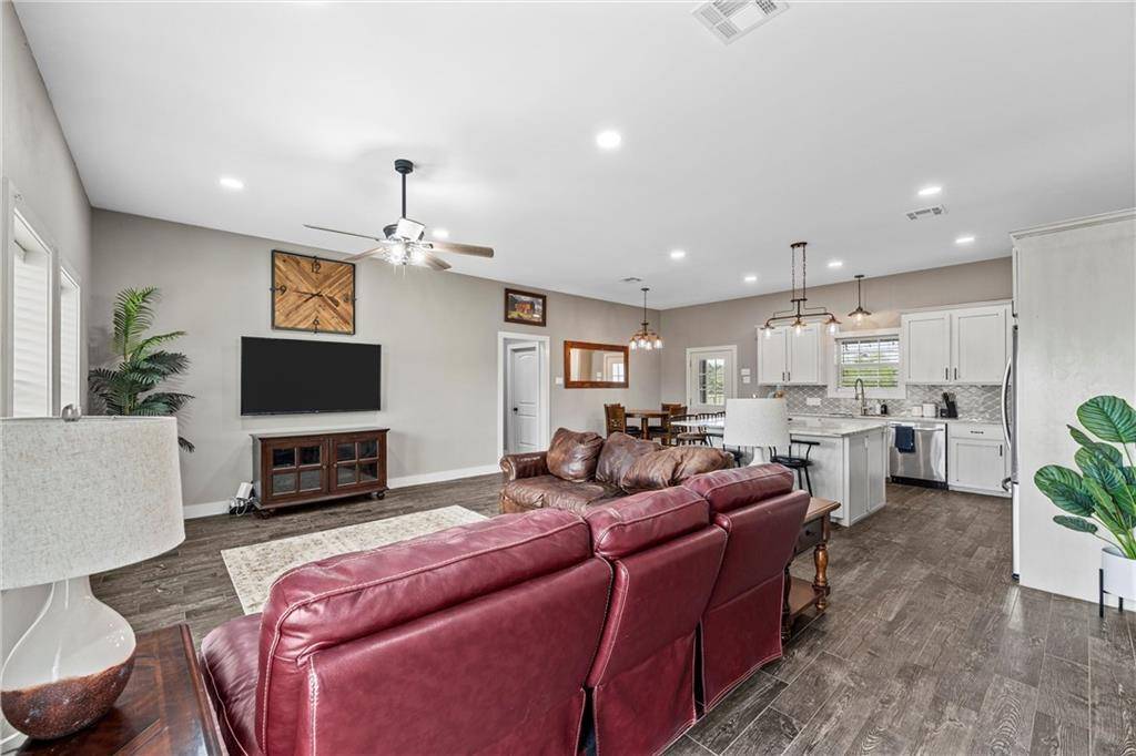 Lorena, TX 76655,917 Farney Road