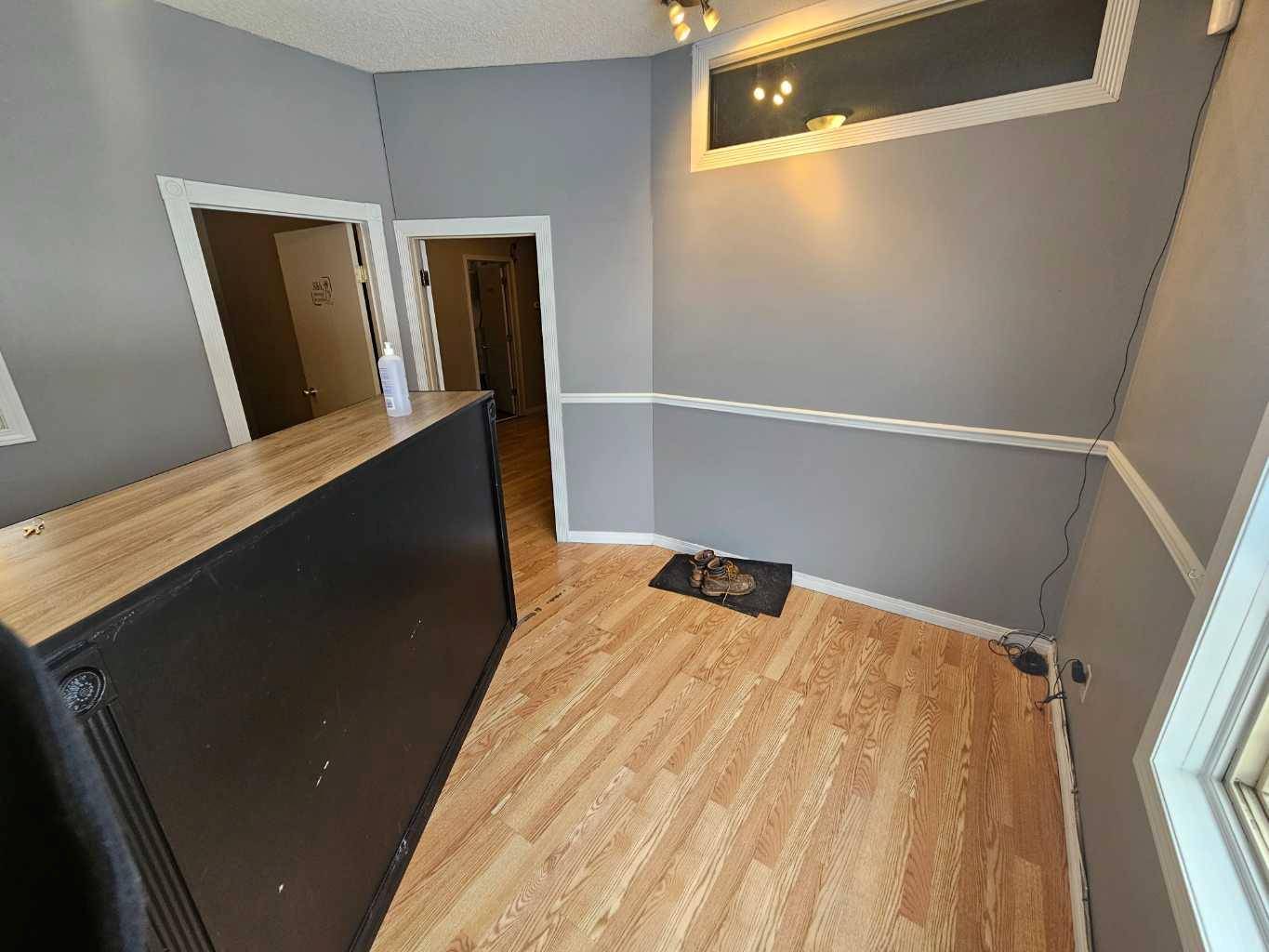 Medicine Hat, AB T1A3E3,550C Allowance AVE SE