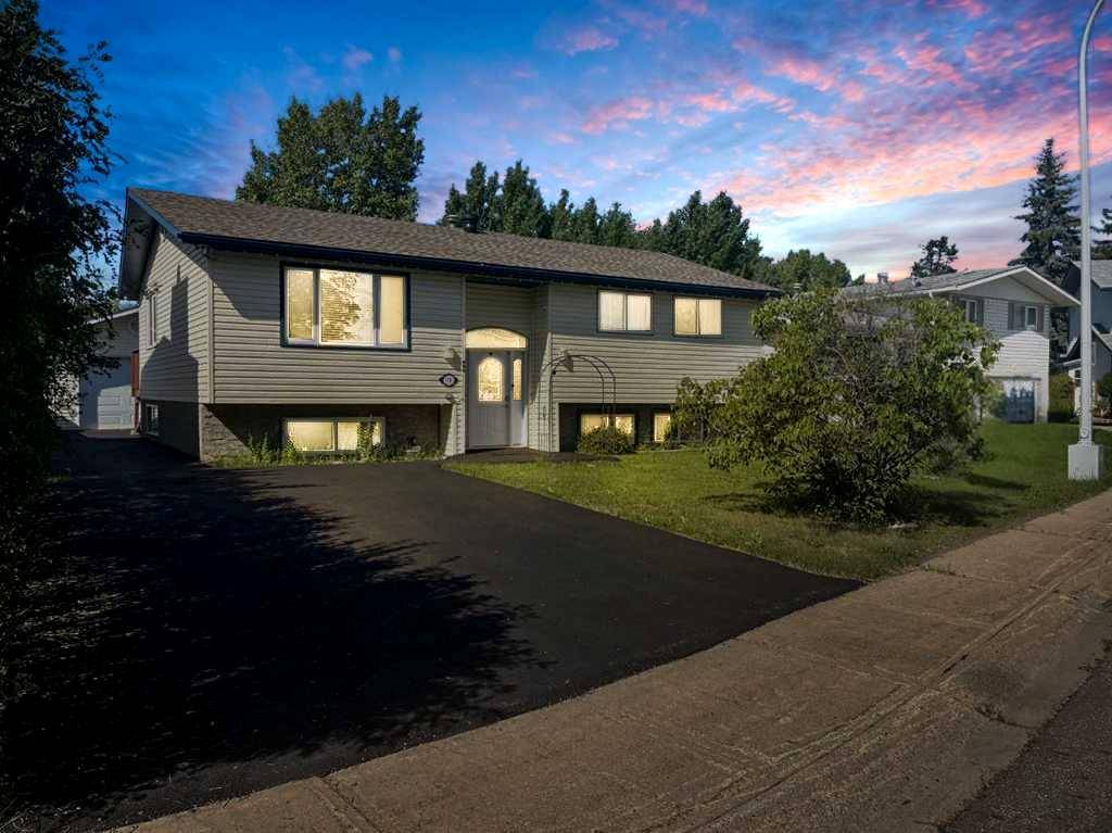 Fort Mcmurray, AB T9H 3T5,178 Highland Close