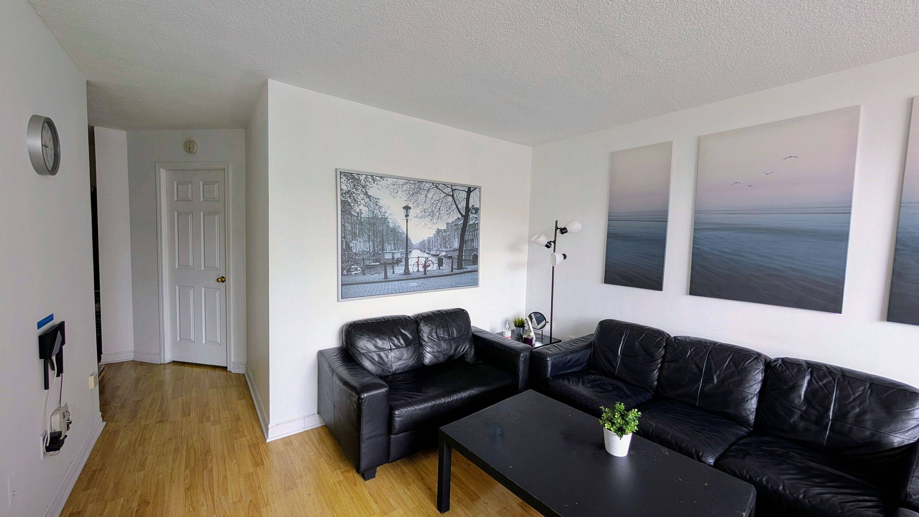 Toronto W09, ON M9R 1S8,320 Dixon RD #1813