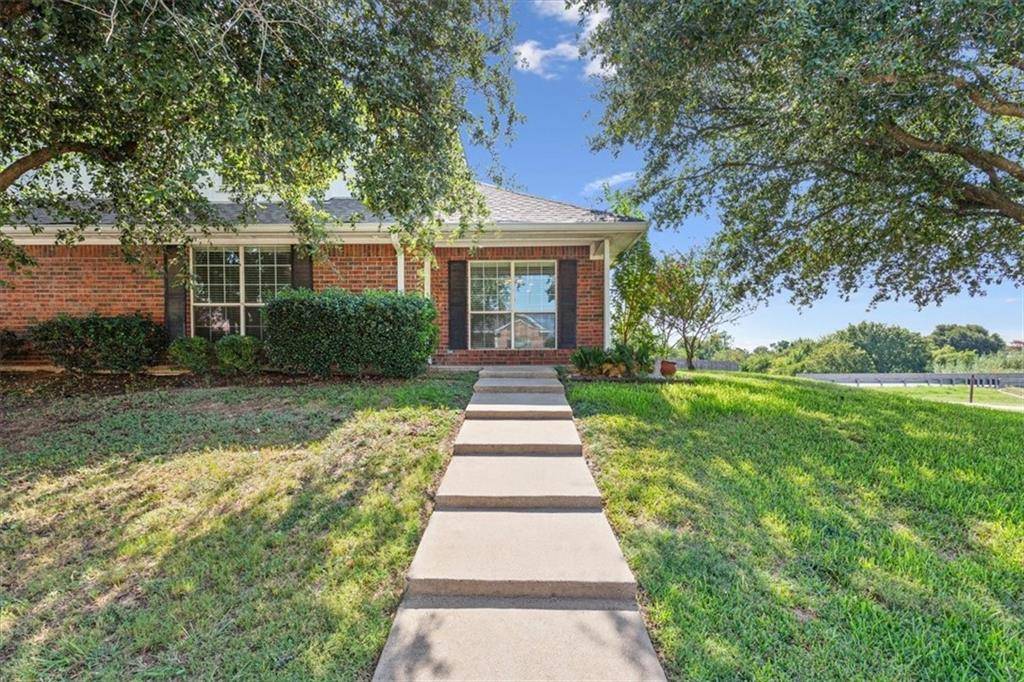 Hewitt, TX 76643,815 Chambers Creek Circle
