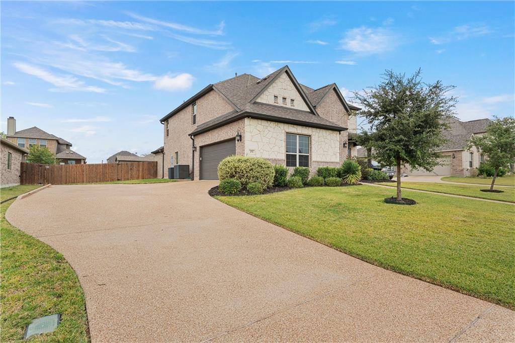 Hewitt, TX 76643,272 Big Creek Loop