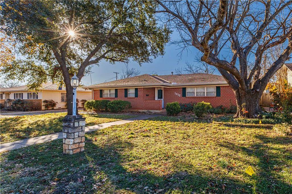 Mcgregor, TX 76657,1312 W 3rd Street